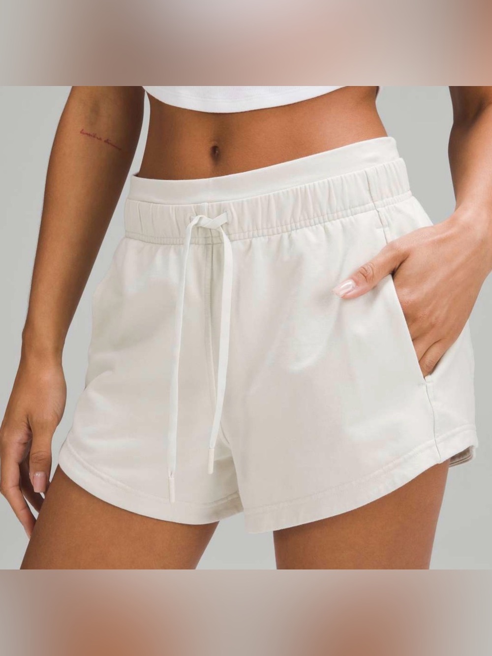 Lululemon Inner Glow High-Rise Short 3" Bone Athletic Shorts Sz: 8